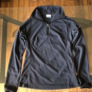 Light fleece Columbia sweater